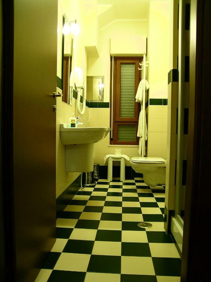 Relax Style House Central Rooms ペスカーラ エクステリア 写真